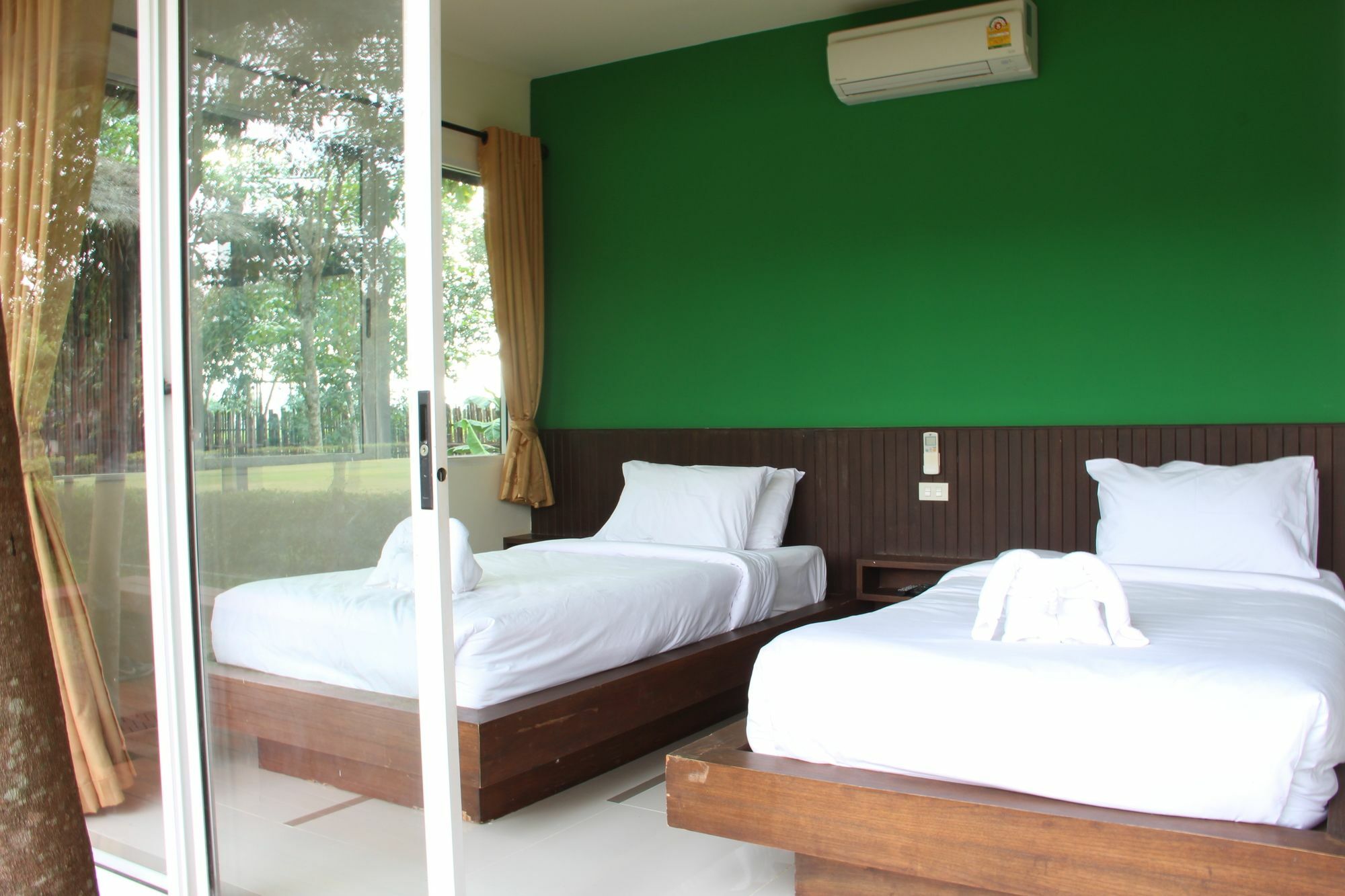 Singha Rubber Tree Hotell Ban Huai Maenam Noi Eksteriør bilde