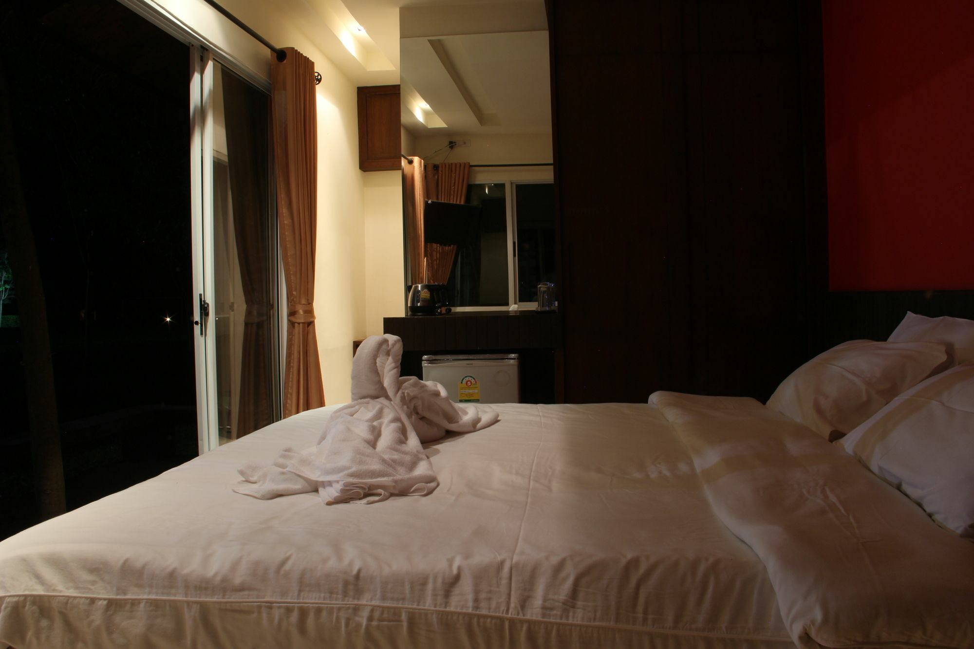 Singha Rubber Tree Hotell Ban Huai Maenam Noi Eksteriør bilde