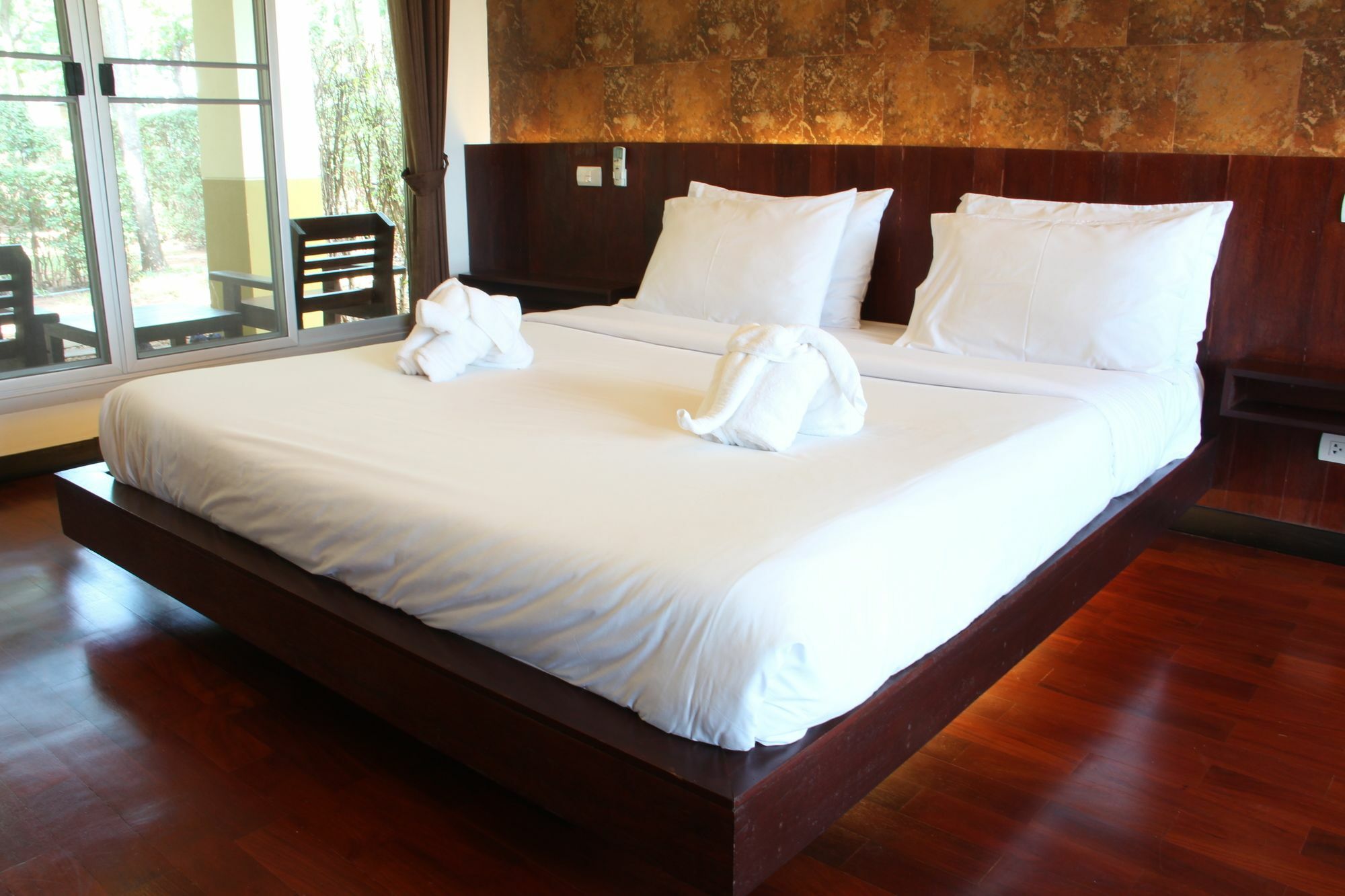 Singha Rubber Tree Hotell Ban Huai Maenam Noi Eksteriør bilde