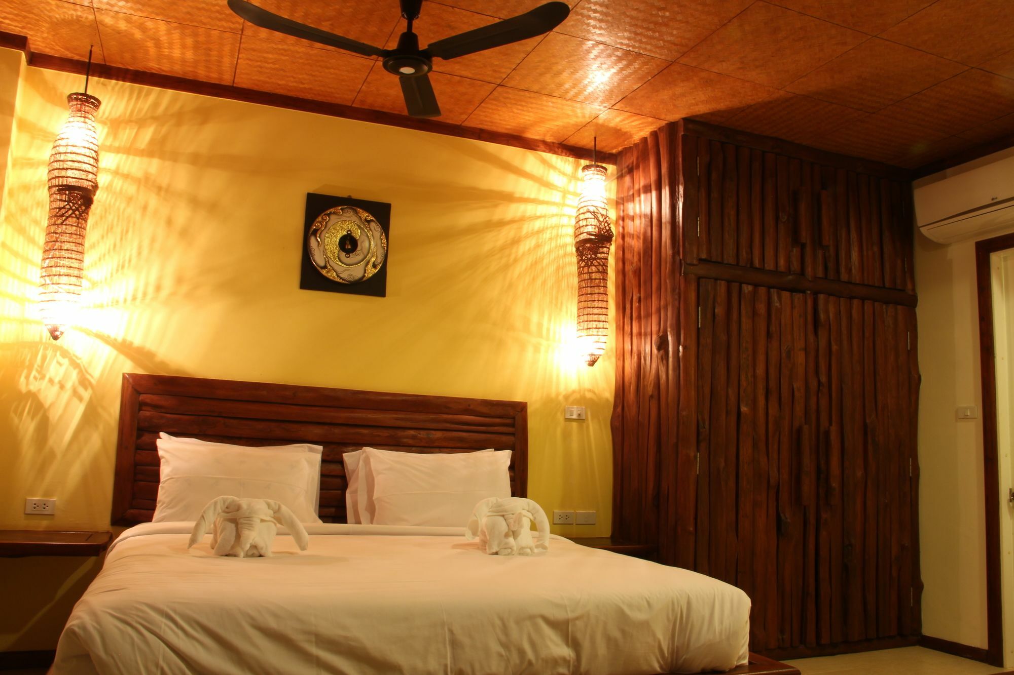 Singha Rubber Tree Hotell Ban Huai Maenam Noi Eksteriør bilde